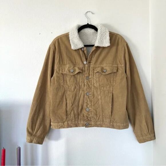 Brandy Melville John Galt Corduroy Sherpa Lined Trucker Jacket - Picture 3 of 11